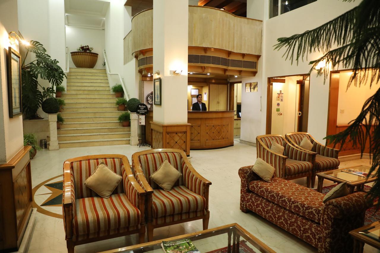 Hotel Baljees Regency Shimla Exteriör bild