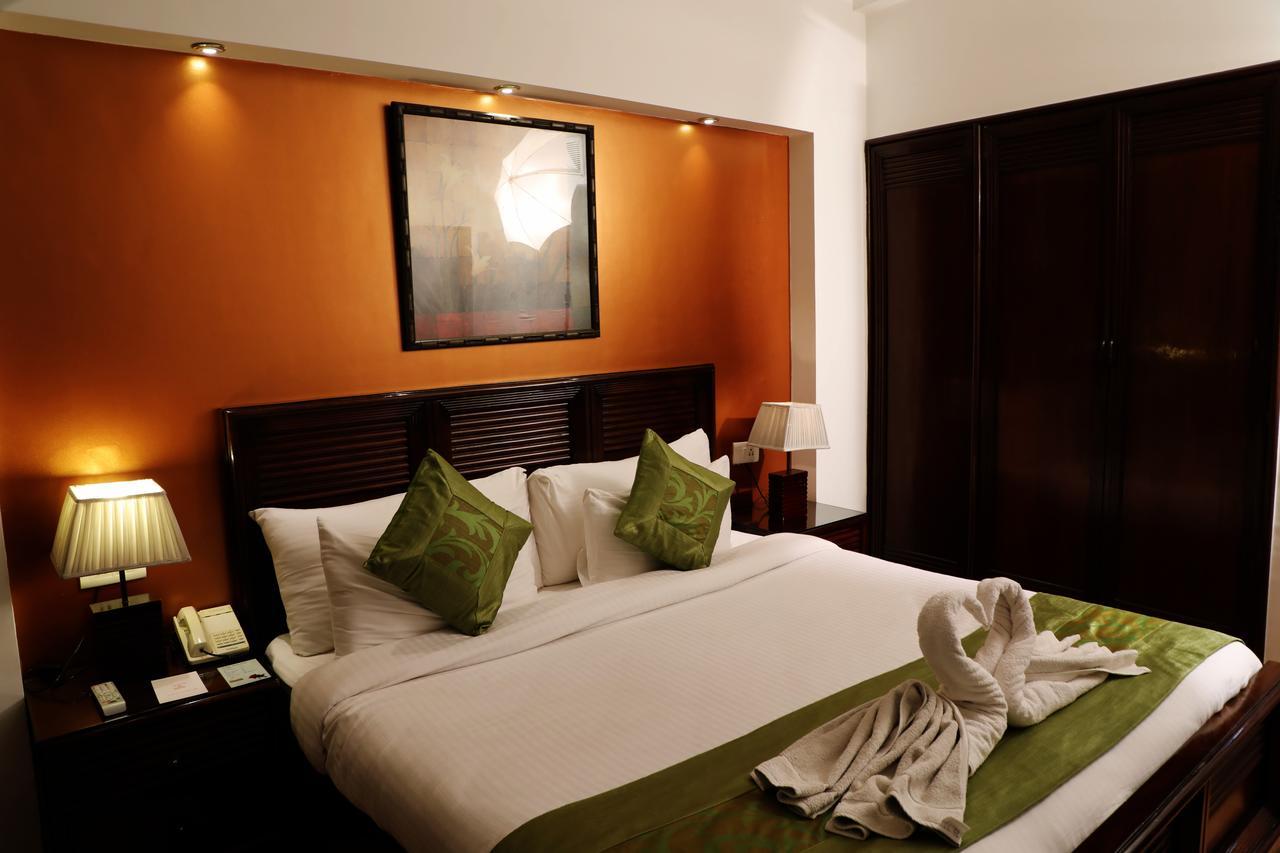 Hotel Baljees Regency Shimla Exteriör bild