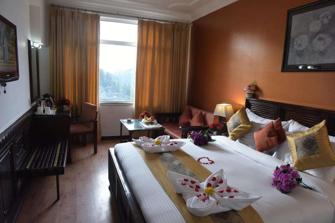 Hotel Baljees Regency Shimla Exteriör bild