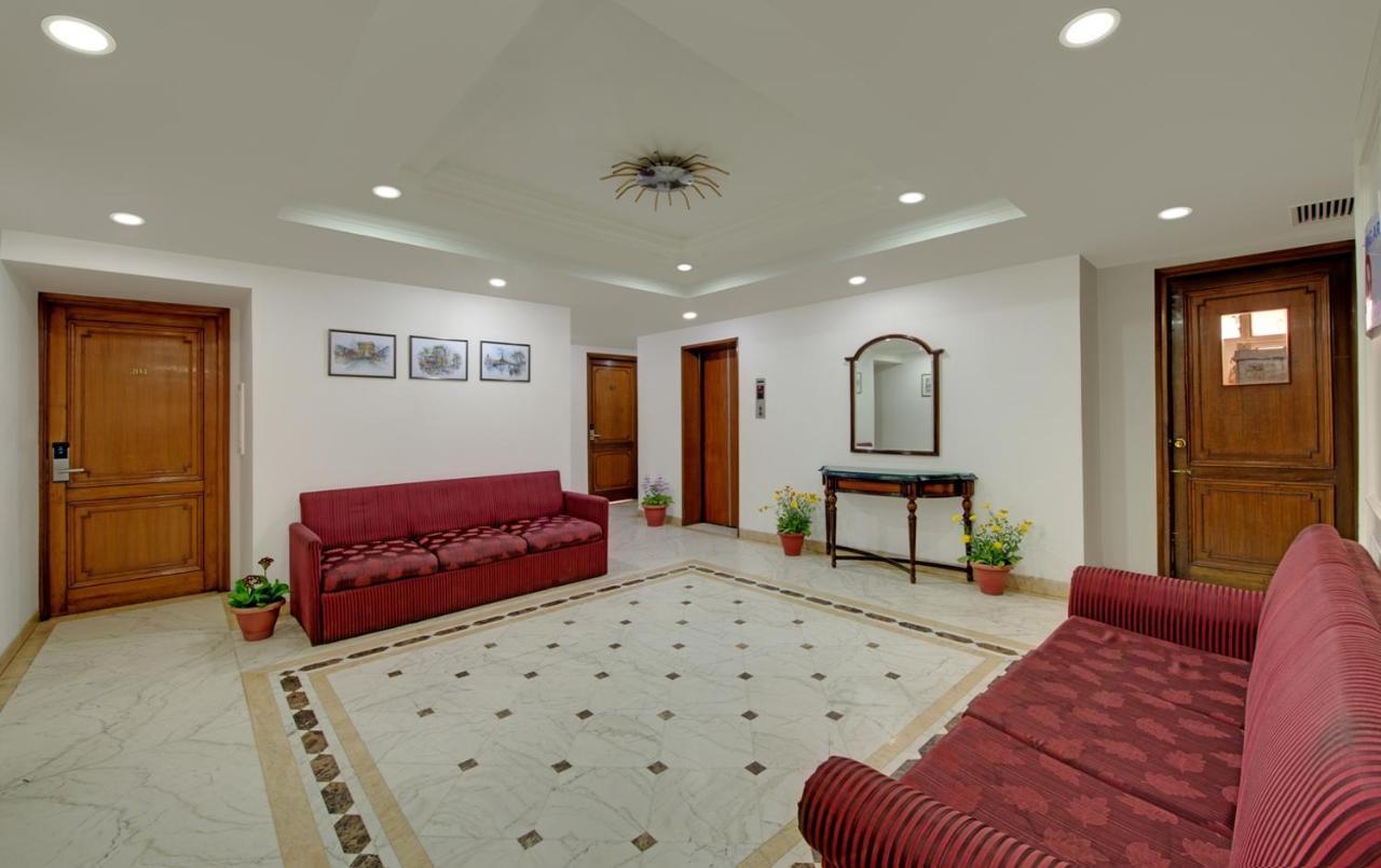 Hotel Baljees Regency Shimla Exteriör bild